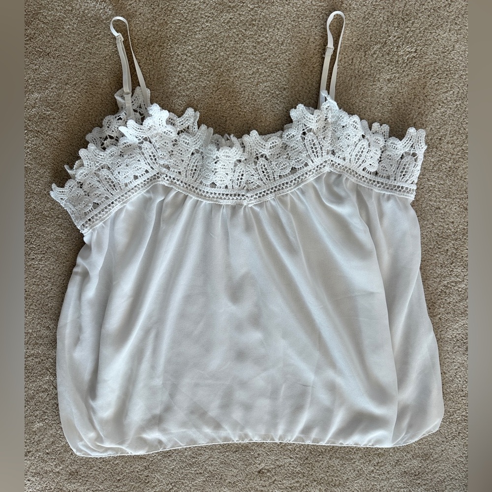 Chic White Lace Women's Camisole/tank top